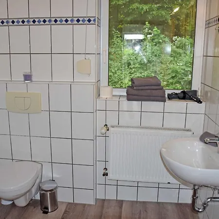 Am Wald Mit Strand Apartment Altefahr